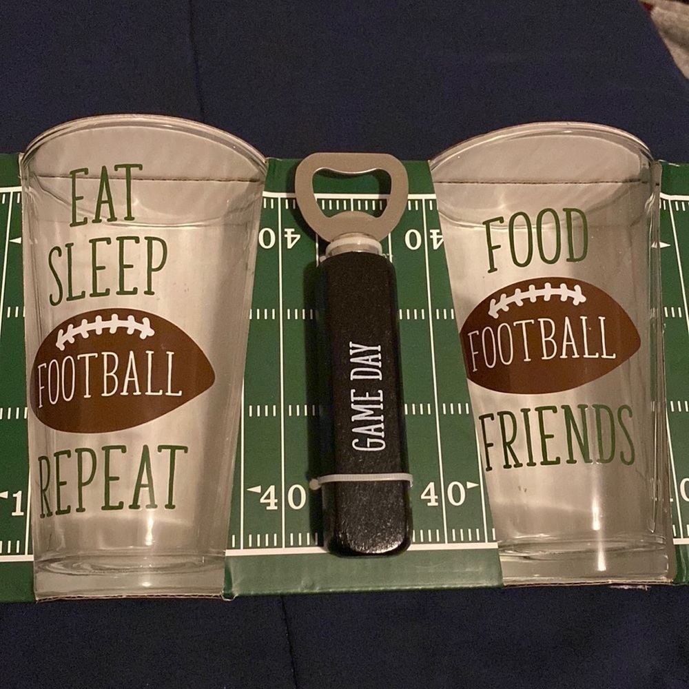 FOOTBALL Pint Glass And Bottle Opener Gift Set